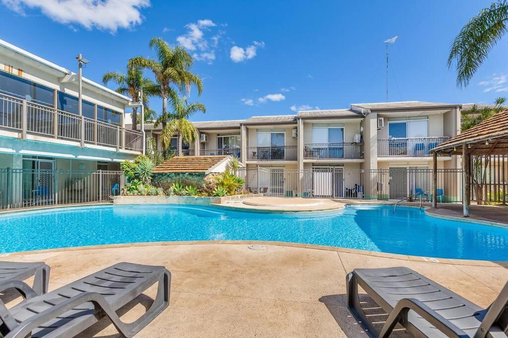 Oasis Mandurah Resort Eksteriør bilde