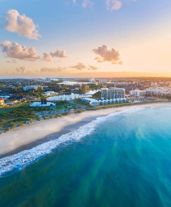 Oasis Mandurah Resort Eksteriør bilde